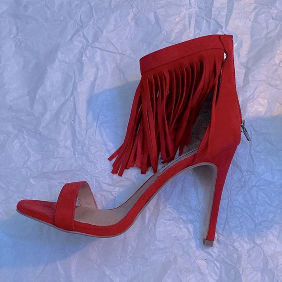 Almost brand new - Picture 4 of 6